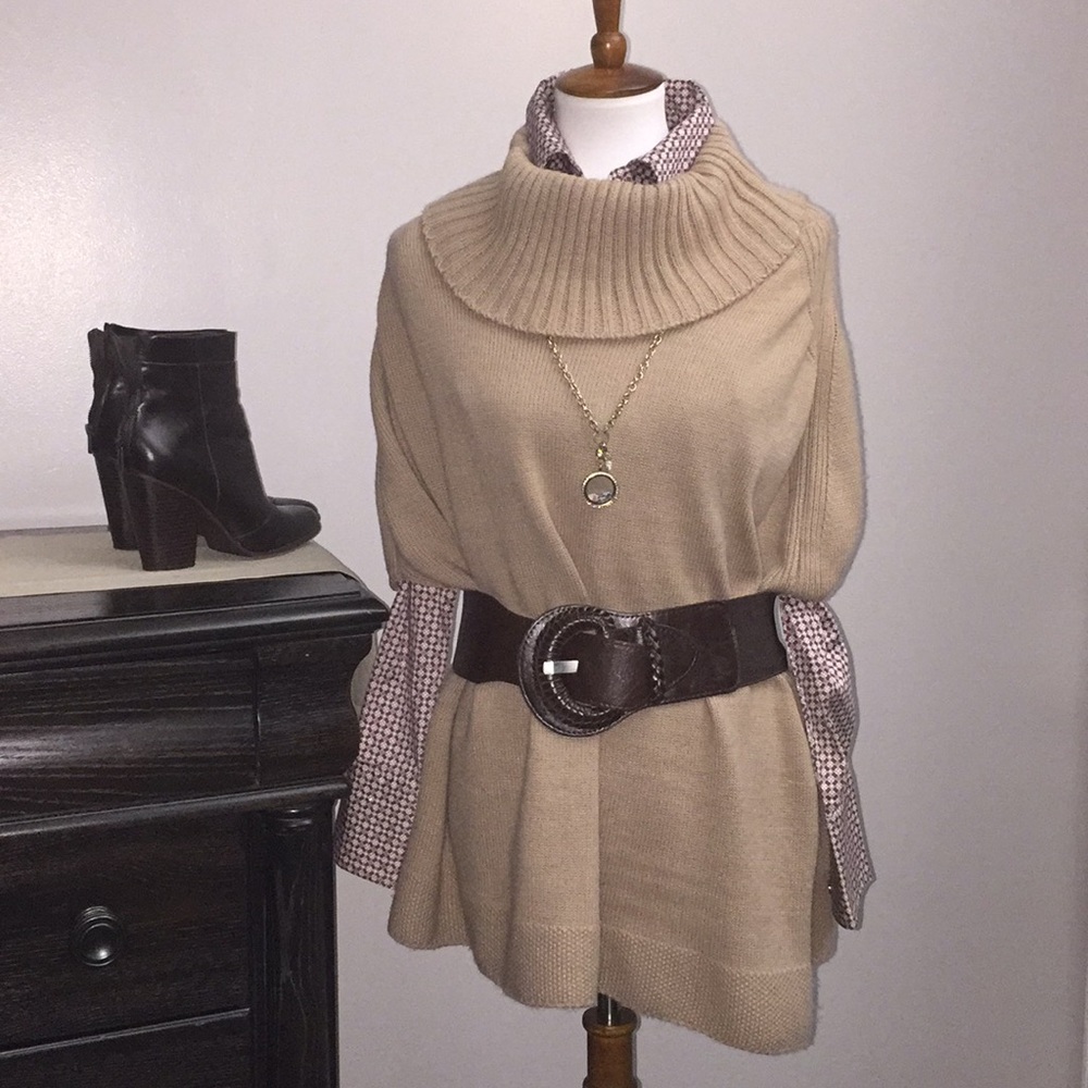 New York & Company Sweater / Shawl